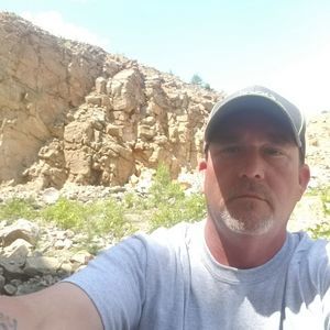 Meet your Posher, Dennis